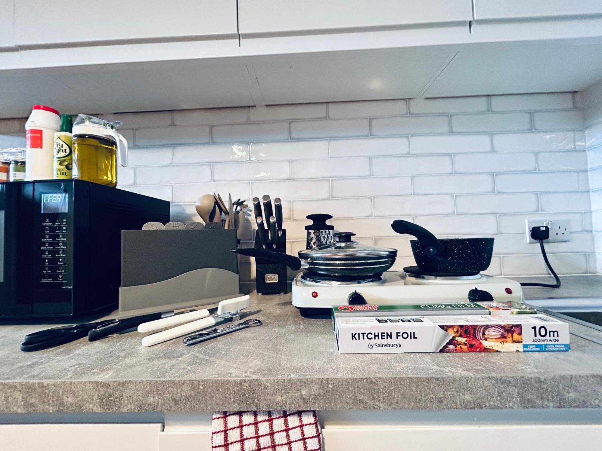 Private 2 Bed Guest House - Van Parking, M25 & A1 Connections Potters Bar Dış mekan fotoğraf